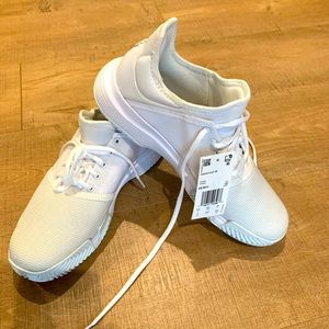 NWT (no box) white ADIDAS game court shoe size 8